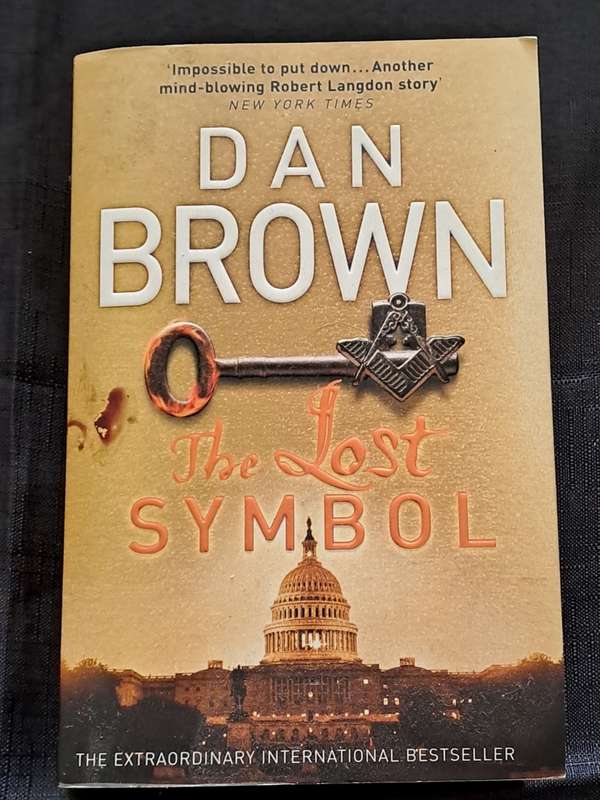 Dan Brown - The lost symbol - paperback/softcover - pages 670