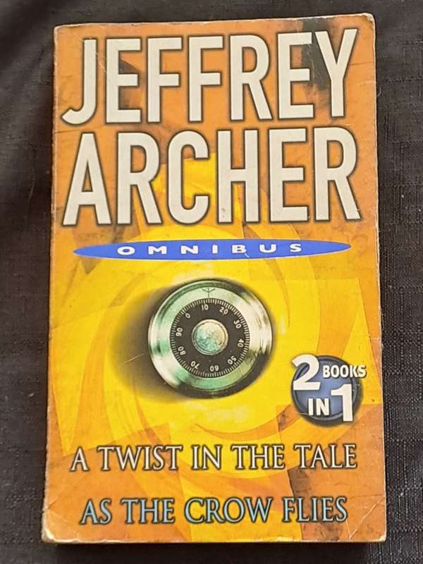Jeffrey Archer omnibus - A twist in the tale/As the crow flies  - paperback/softcover - pages 739