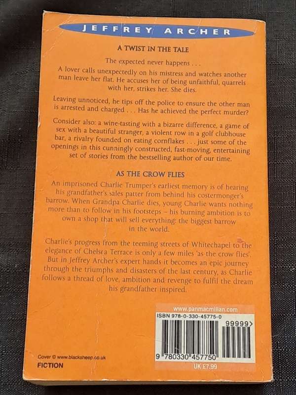 Jeffrey Archer omnibus - A twist in the tale/As the crow flies  - paperback/softcover - pages 739
