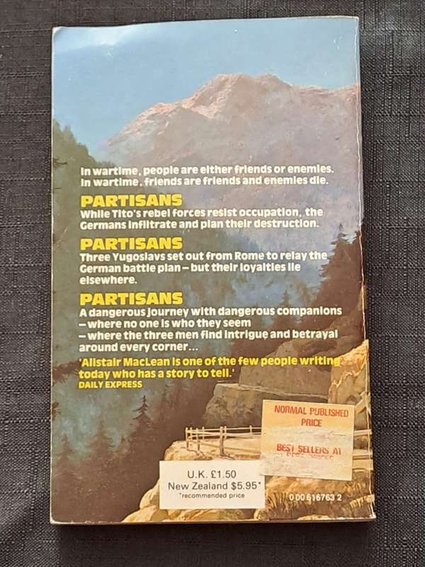 Alistair Maclean -  Partisans -  paperback/softcover - pages  224