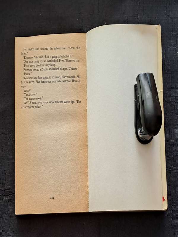 Alistair Maclean -  Partisans -  paperback/softcover - pages  224