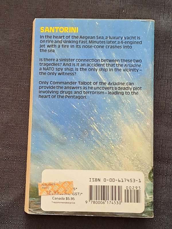 Alistair Maclean -  Santorini -  paperback/softcover  -  Pages 220