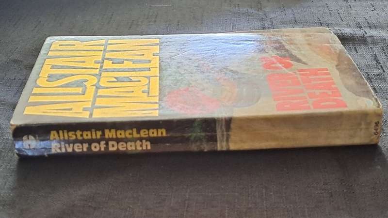 Alistair Maclean -  River of death -  paperback/softcover -  Pages 216