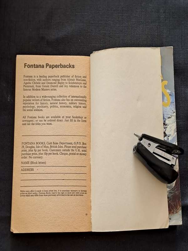 Alistair Maclean -  The Way to Dusty Death -  Paperback/Softcover -  Pages 190   - As per photo`s