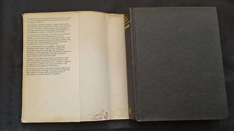 Alistair Maclean - FloodGate -  cardcover + dustcover - pages 315