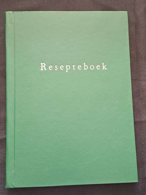 Almost A4 blank `Resepteboek` - pages: 100+