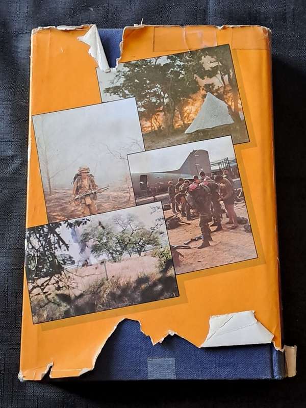 Barbara Cole - The elite: The story of the Rhodesian Special Air Service -  hardcover + dustcover -