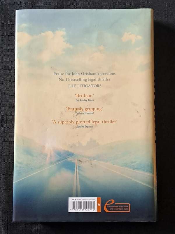 John Grisham - The Racketeer  - hardcover + dustcover - pages 340