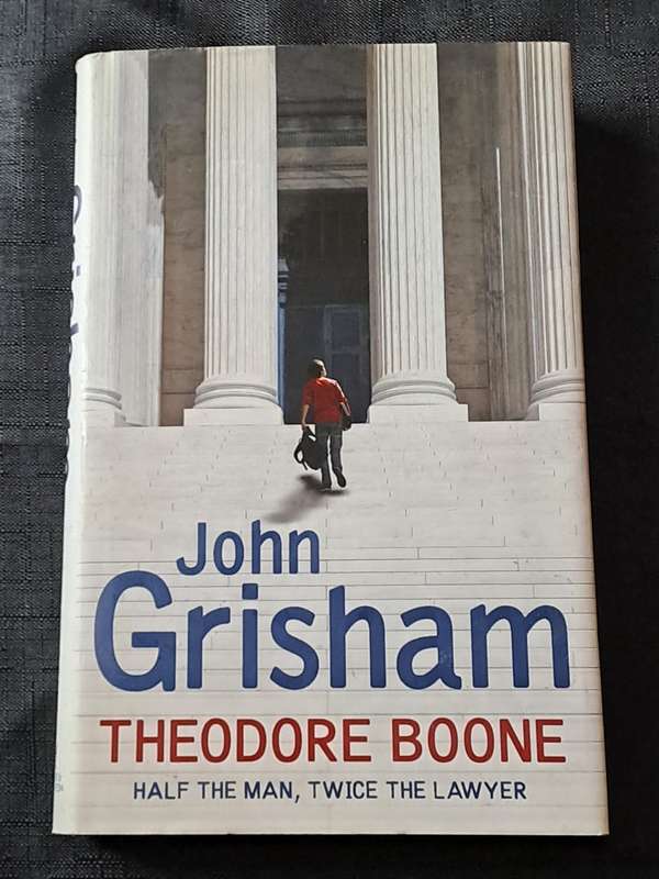 John Grisham - Theodore Boone  - hardcover + dustcover - pages 263