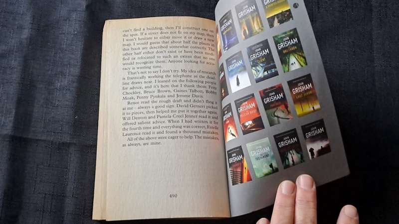 John Grisham - The King of Torts  - paperback/softcover - pages  490