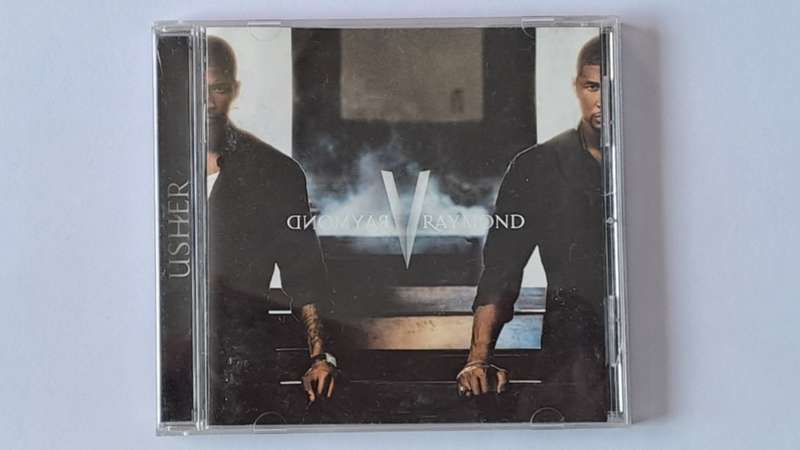 CD - Usher  - Raymond V Raymond -   2010