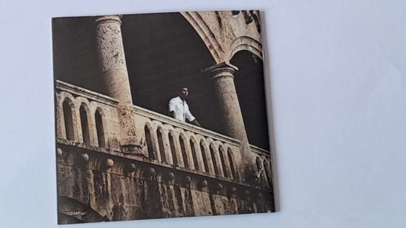 CD - Usher  - Raymond V Raymond -   2010
