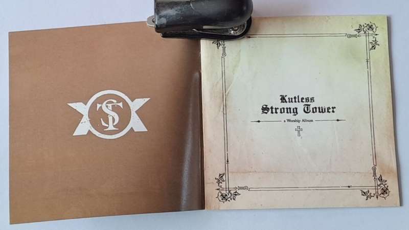CD - Kutless  - Strong tower    2005