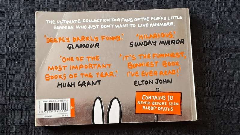 Andy Riley  - The bumper book of bunny suicides - paperback/softcover - pages 192