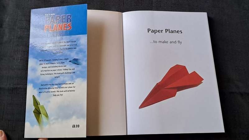 Nick Robinson  - How to make paper places - paperback/softcover - pages 160