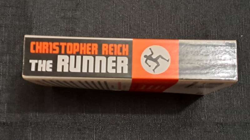 Christopher Reich  - The runner - paperback/softcover - pages 533