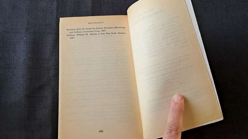 Ken Follet  - On wings of eagles - paperback/softcover - pages 606