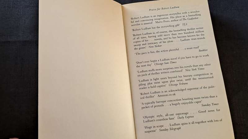 Eric Van Lustbader  - The Bourne sanction - paperback/softcover - pages 614