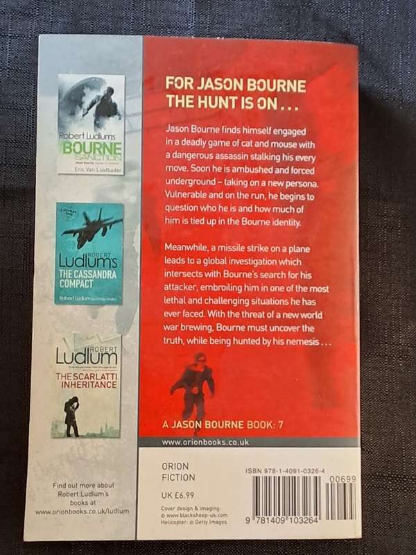 Eric Van Lustbader  - The Bourne deception - paperback/softcover - pages 546