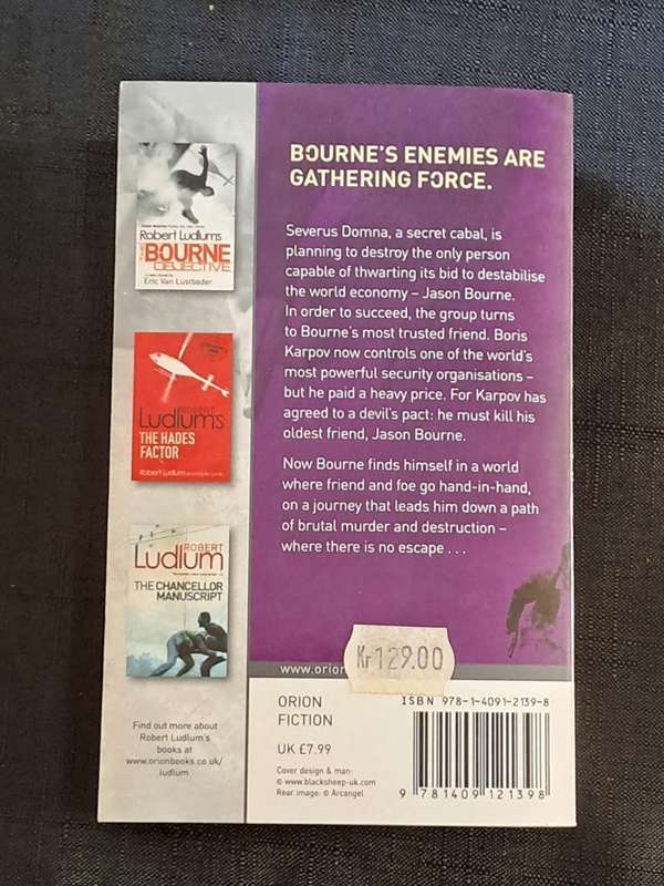 Eric Van Lustbader  - The Bourne dominion - paperback/softcover - pages 534