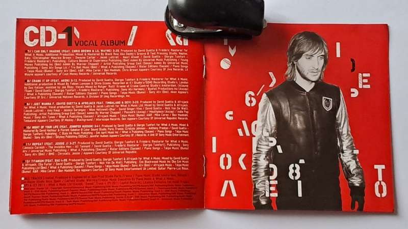 Double CD -  David Guetta  - Nothing but the beat - 2011