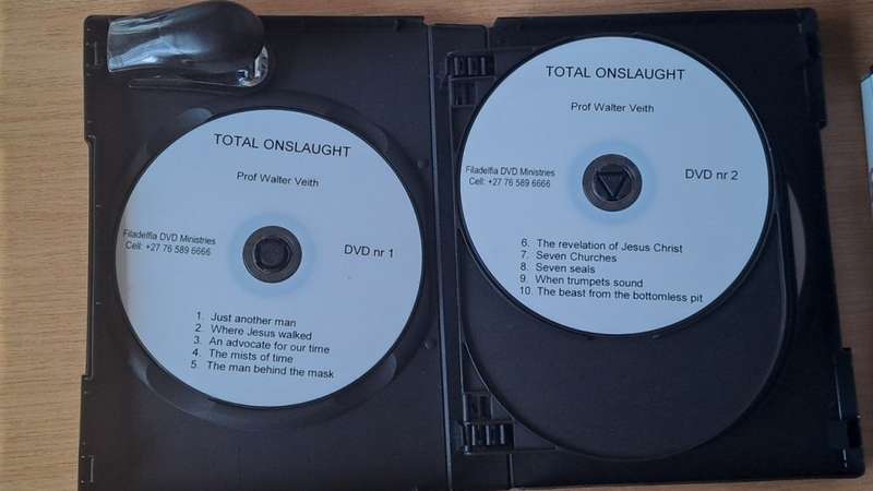 8 DVD Set : Total onslaught - Prof Walter Veith