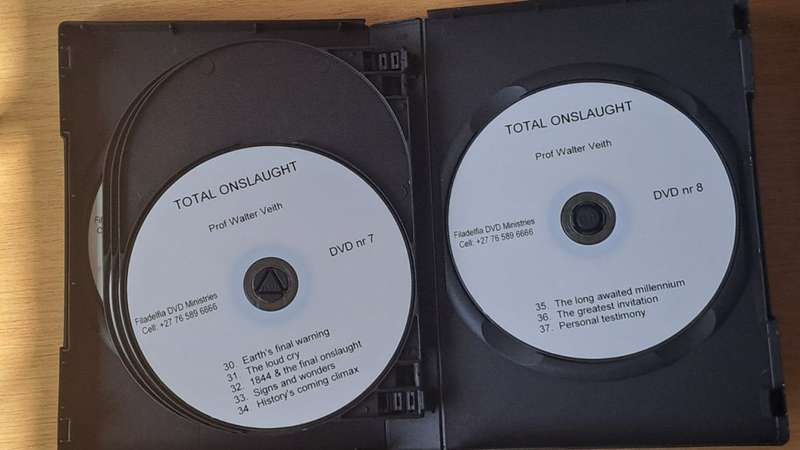 8 DVD Set : Total onslaught - Prof Walter Veith