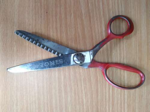 Vintage Singer Pinking Shears