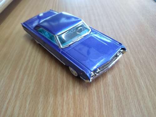 Road Signature 1964 Mercury Marauder 1:43 Scale (QC0549)