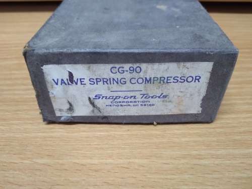 Snap On CG-90 Valve Spring Compressor in Original Box