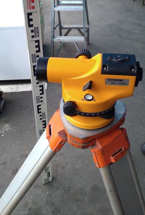 Champ Surveying Dumpy Level Set: Auto-Level, Aluminium Tripod and Measuring Staff