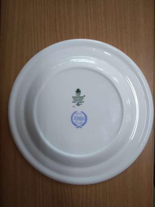 Wedgwood Metallised Bone China `The Fountain Cranleigh` Plate 225mm