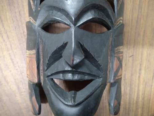 Hand Carved Wood Africana Mask Wall Display (410mm length 155mm width) (QC0955)