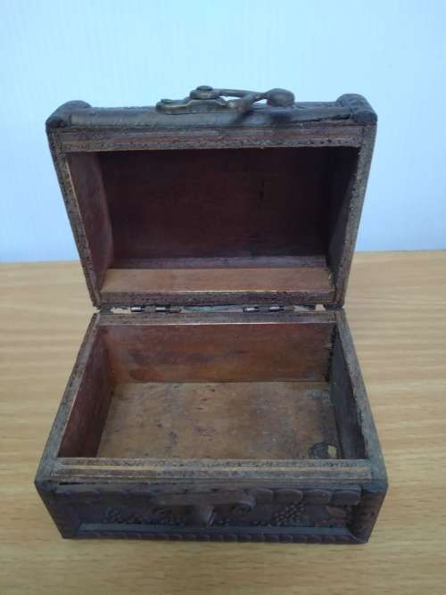 Wooden Chest Style Trinket Box
