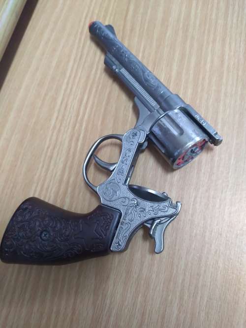 Vintage Gonher GS-8 Revolver Cap Gun