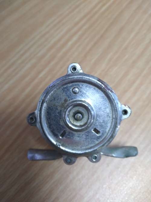 Vintage Mini Fishing Reel