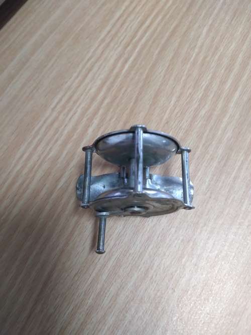 Vintage Mini Fishing Reel
