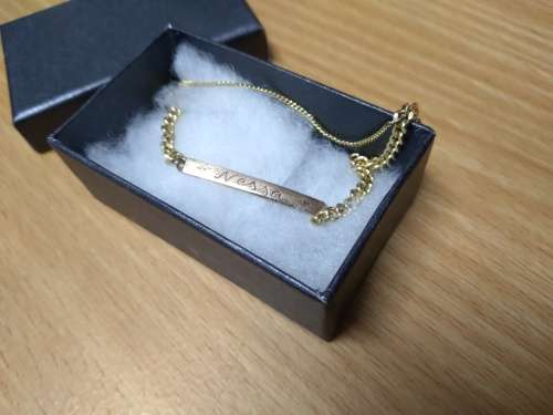 9ct Gold Bracelet 16cm, engraved 'Nessa'