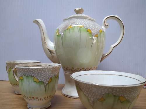 Tuscan Fine English Bone China - 2 x cups, 1 x sugar bowl, 1 x teapot