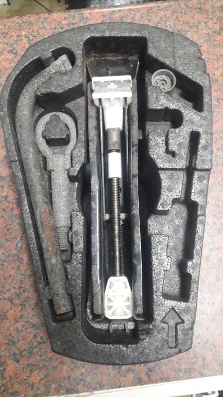 VW Polo 09-18 Jack Kit