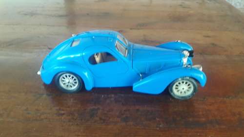 Burango Bugatti Atlantic 1936 1/24 Scale (QC0545)