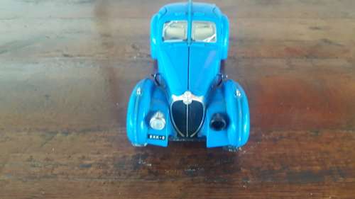 Burango Bugatti Atlantic 1936 1/24 Scale (QC0545)