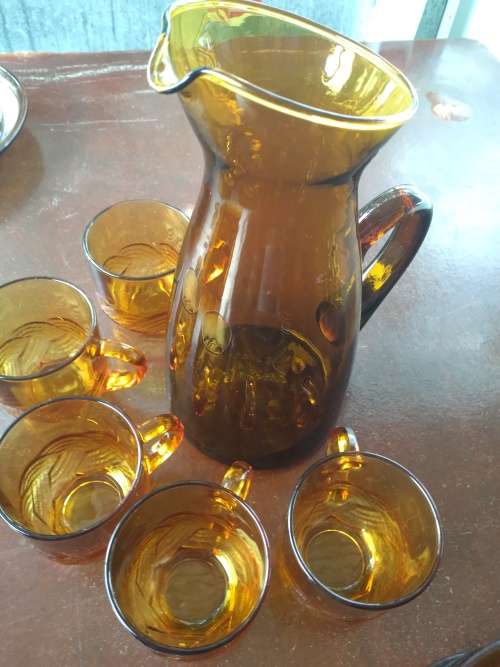 Amber Arcoroc France Cups x 5 + Unmarked Pitcher + 3 x Shakers