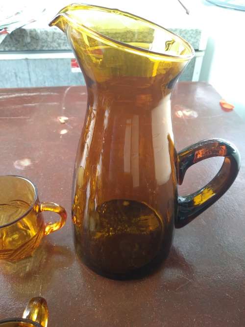 Amber Arcoroc France Cups x 5 + Unmarked Pitcher + 3 x Shakers