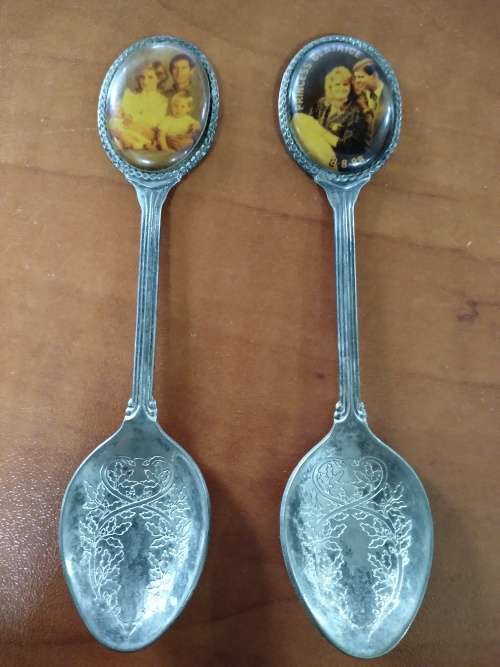 2 x Royal Commemorative Collectors Teaspoon