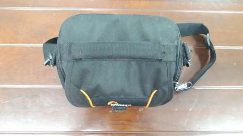 Lowepro Adventura SH140 Bag (QC0351)