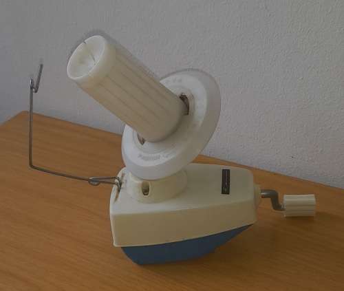 Vintage Empisal Wool Winder