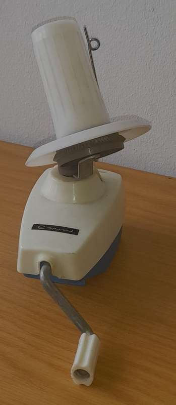 Vintage Empisal Wool Winder
