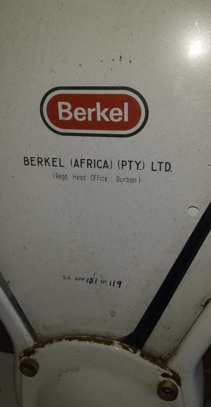 Vintage South Africa Berkley Scale- S.A.AP151 No. 119