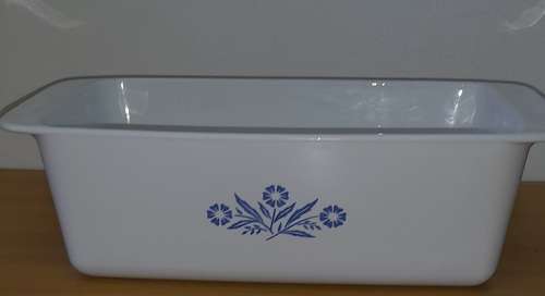 Corning Ware Blue Cornflower P-315-B Loaf Pan - 9`x 5`x 3` Dish